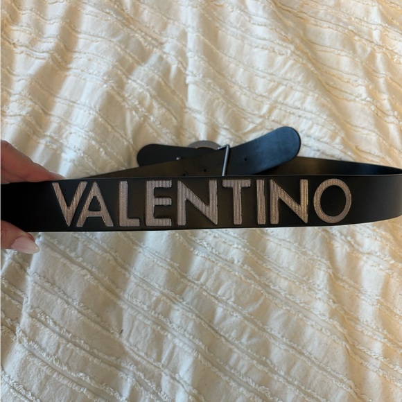 Valentino black belt medium - Picture 2 of 3